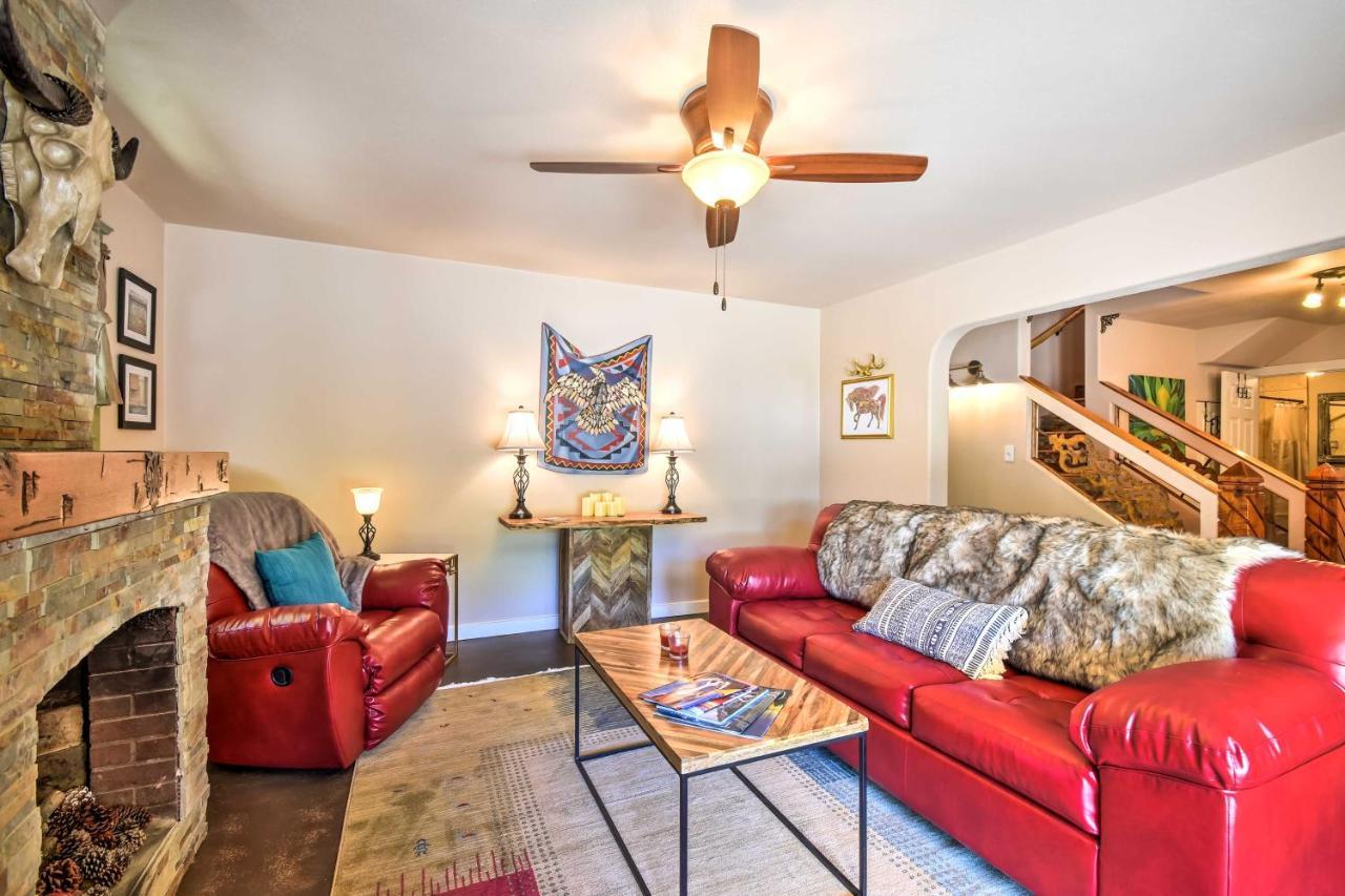 Cozy Home With Media Room Short Walk To Taos Plaza! エクステリア 写真