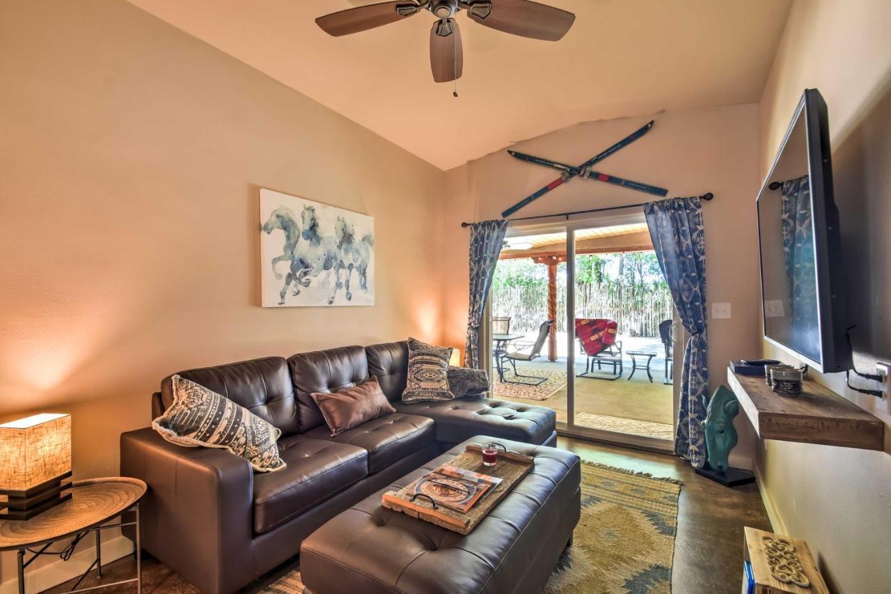 Cozy Home With Media Room Short Walk To Taos Plaza! エクステリア 写真