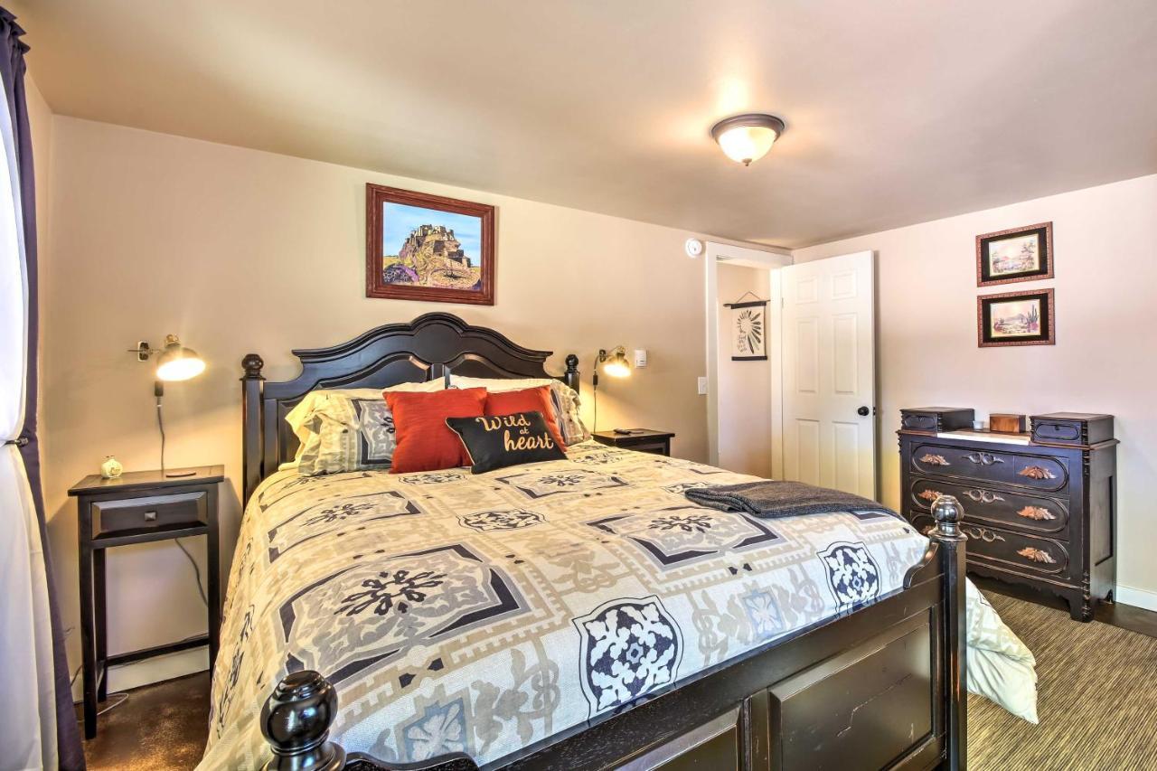 Cozy Home With Media Room Short Walk To Taos Plaza! エクステリア 写真