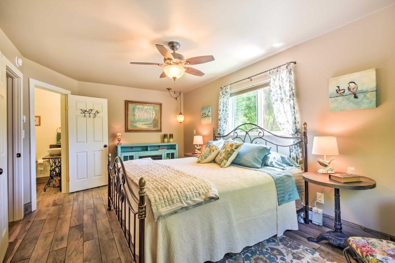 Cozy Home With Media Room Short Walk To Taos Plaza! エクステリア 写真