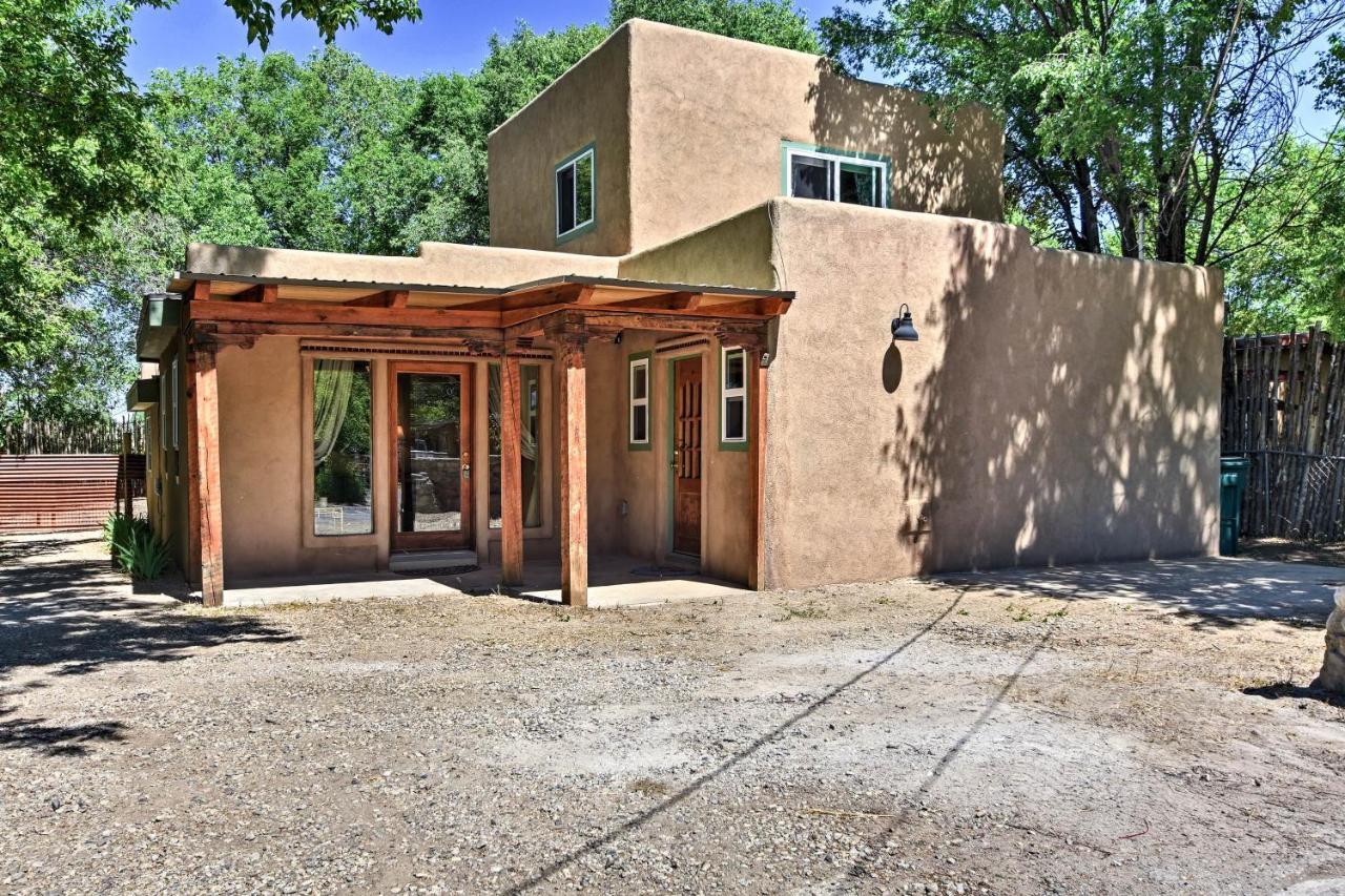 Cozy Home With Media Room Short Walk To Taos Plaza! エクステリア 写真